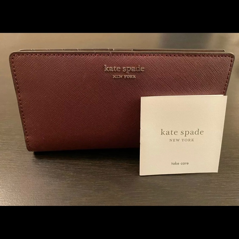 Kate Spade New York WLRU5667 Bifold Wallet
